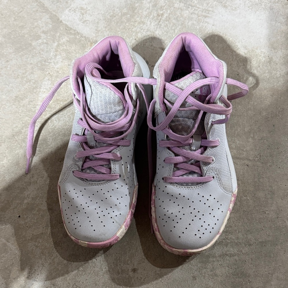 Under Armour Women's Pink and Gray basketball shoes